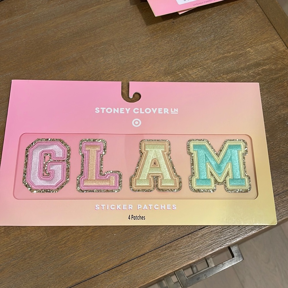 BNWT Stoney clover patches